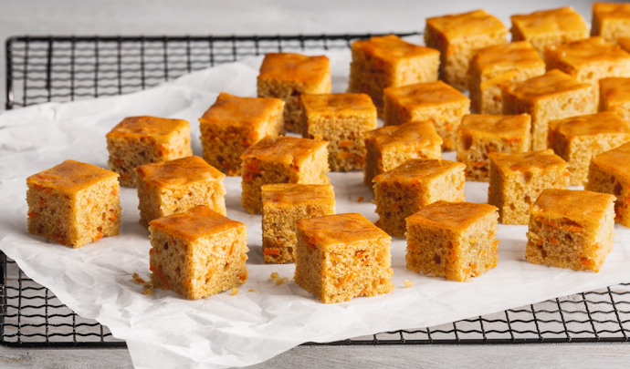 Kuchen-Minis Carrot Cake vegan, vorgeschnitten