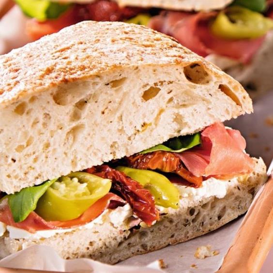 SCHÖLLER BACKWAREN Snacking